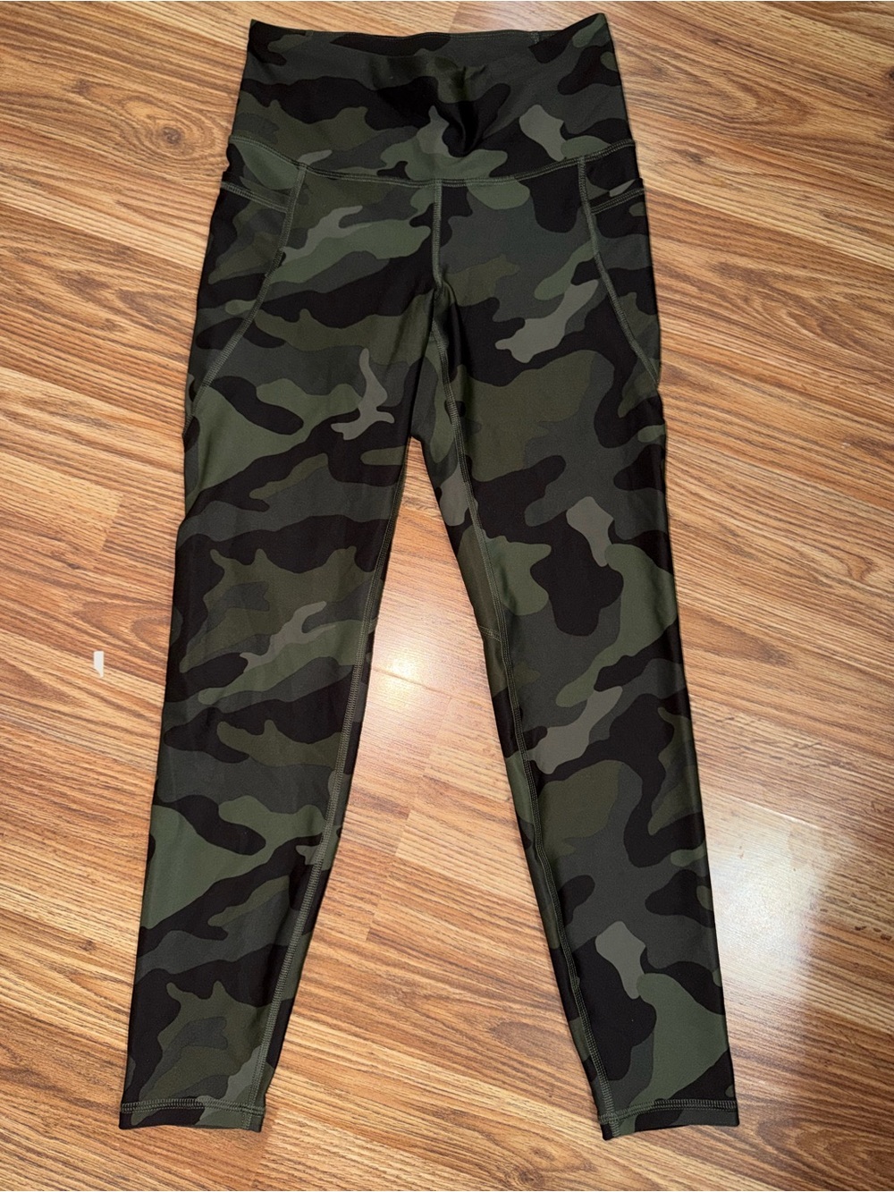 Old Navy Camo High-Waist Powersoft Leggings